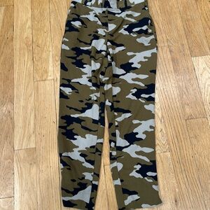 Banana Republic camouflage Size 2 womens. Hayden Pant.